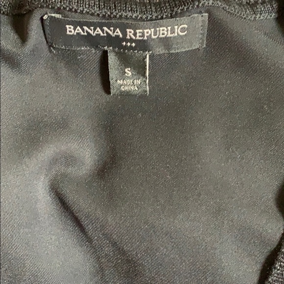 Banana Republic black sweater. - Picture 4 of 6